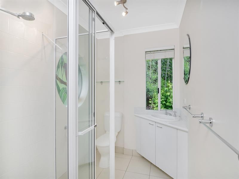 23 Crest Drive, Currumbin QLD 4223