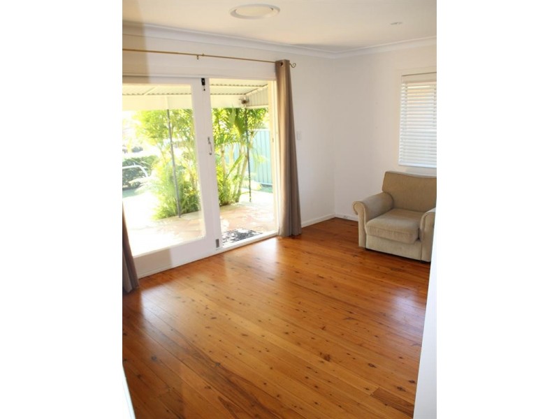 52 Palm Beach Avenue, Palm Beach QLD 4221