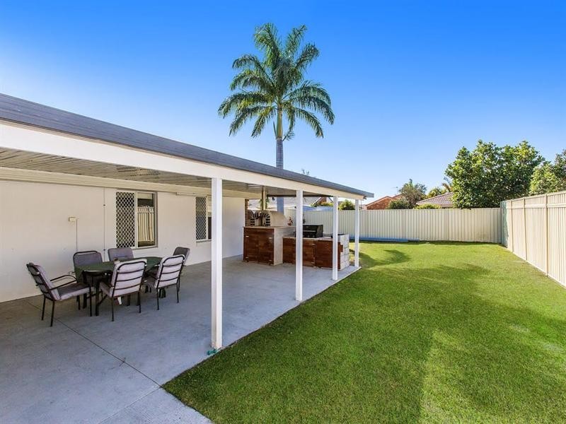 24 Avocado Street, Elanora QLD 4221