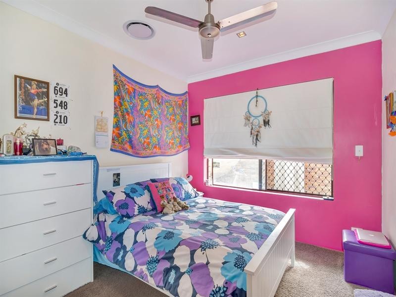6 Birch Court, Palm Beach QLD 4221