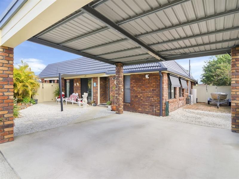 6 Birch Court, Palm Beach QLD 4221