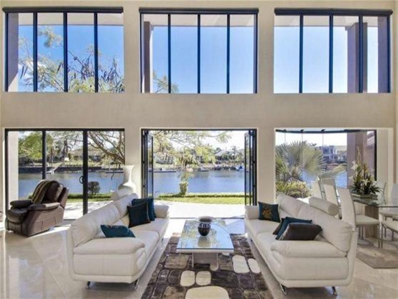 171 Monaco Street, Broadbeach Waters QLD 4218