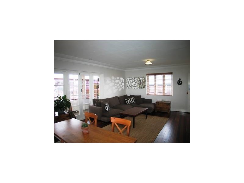 4/1055 Gold Coast Highway, Palm Beach QLD 4221