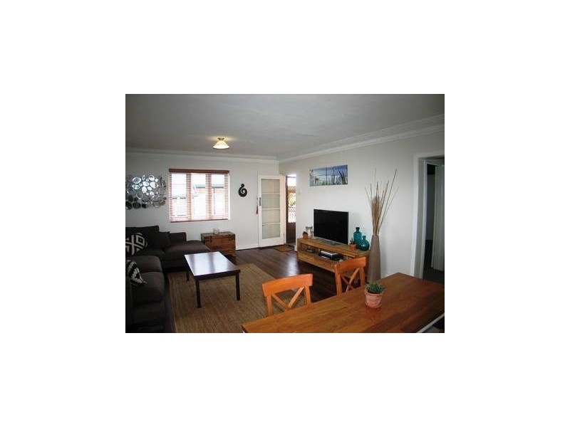 4/1055 Gold Coast Highway, Palm Beach QLD 4221