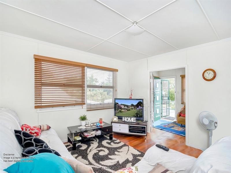24 Sixth Avenue, Palm Beach QLD 4221