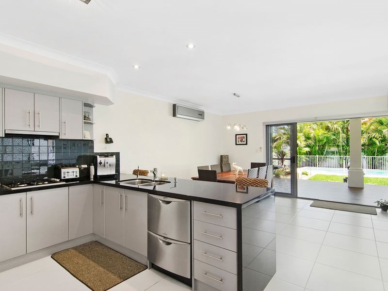 22 Sixth Avenue, Palm Beach QLD 4221