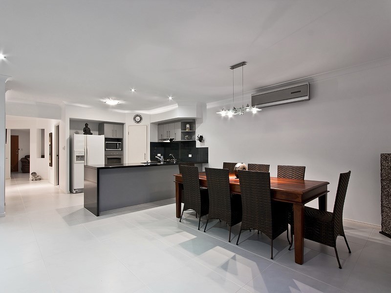 22 Sixth Avenue, Palm Beach QLD 4221