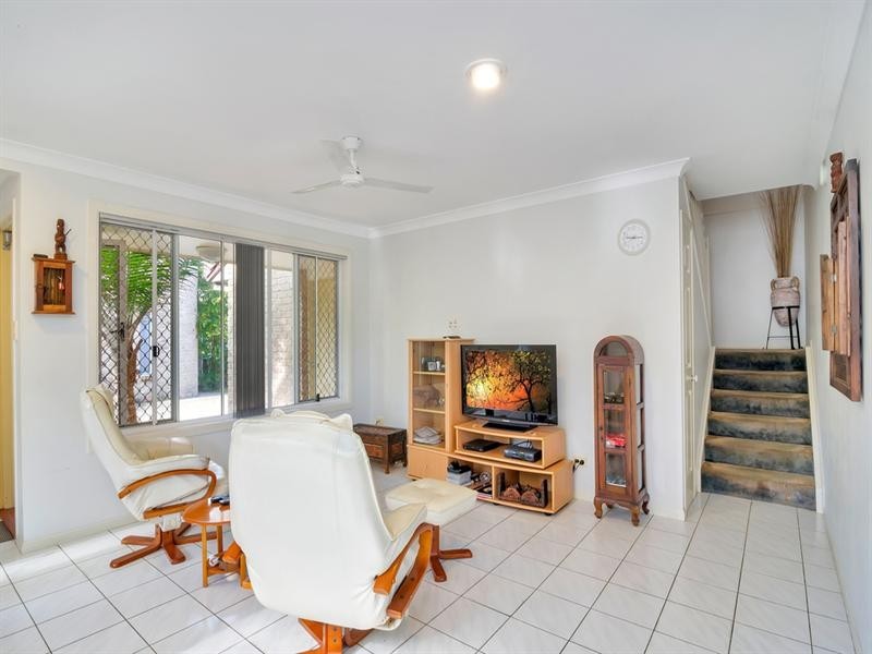 4/7 Maranta Street, Elanora QLD 4221