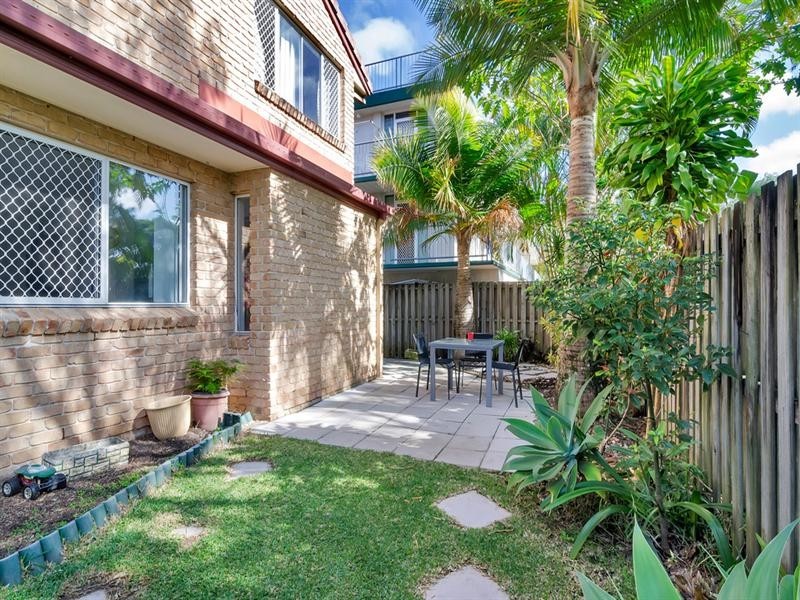 4/7 Maranta Street, Elanora QLD 4221