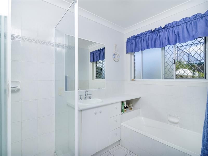 4/7 Maranta Street, Elanora QLD 4221