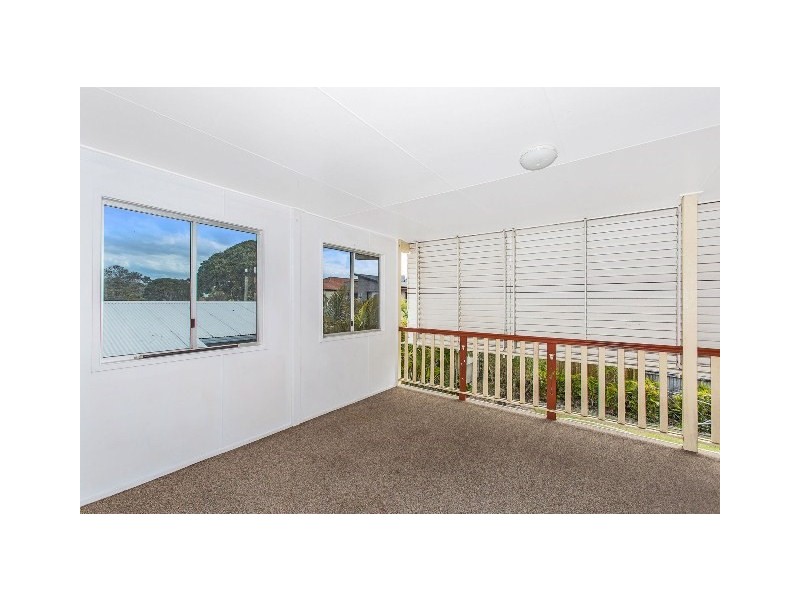 2/74 Leyte Avenue, Palm Beach QLD 4221