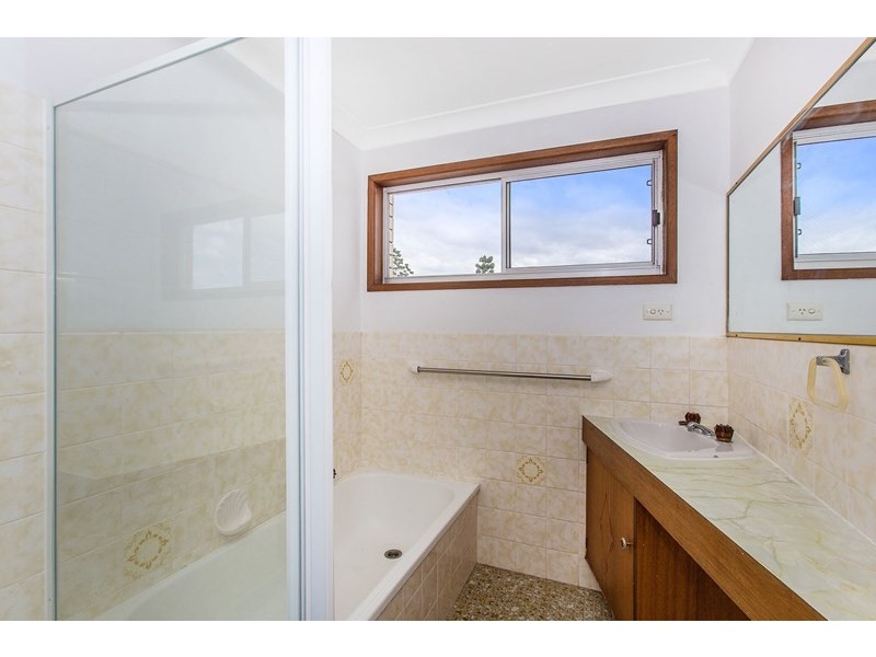 2/74 Leyte Avenue, Palm Beach QLD 4221