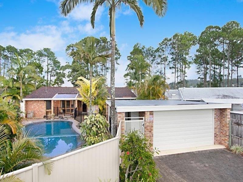 32 Pinon Close, Elanora QLD 4221