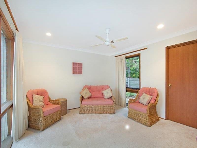 32 Pinon Close, Elanora QLD 4221