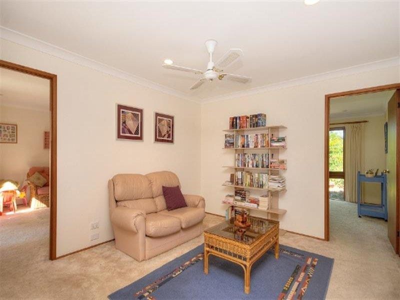 32 Pinon Close, Elanora QLD 4221
