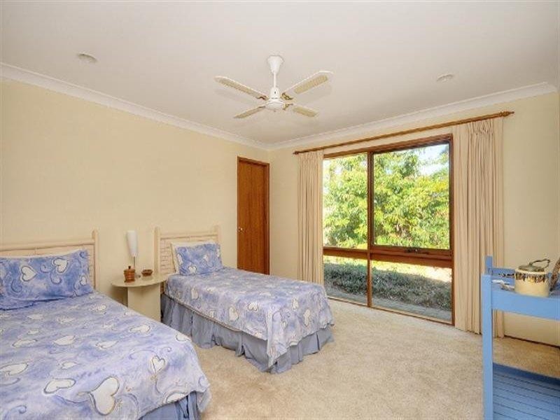 32 Pinon Close, Elanora QLD 4221