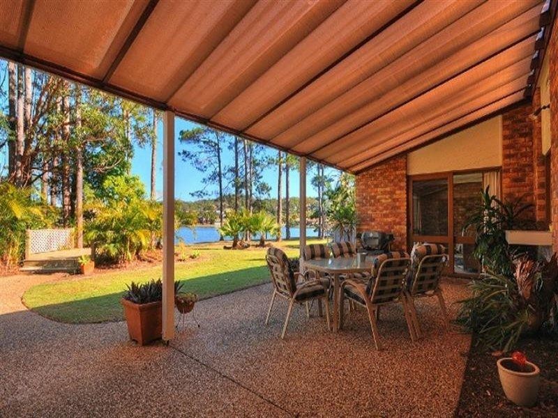 32 Pinon Close, Elanora QLD 4221