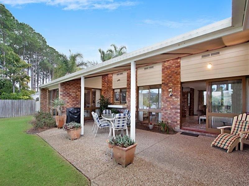 32 Pinon Close, Elanora QLD 4221