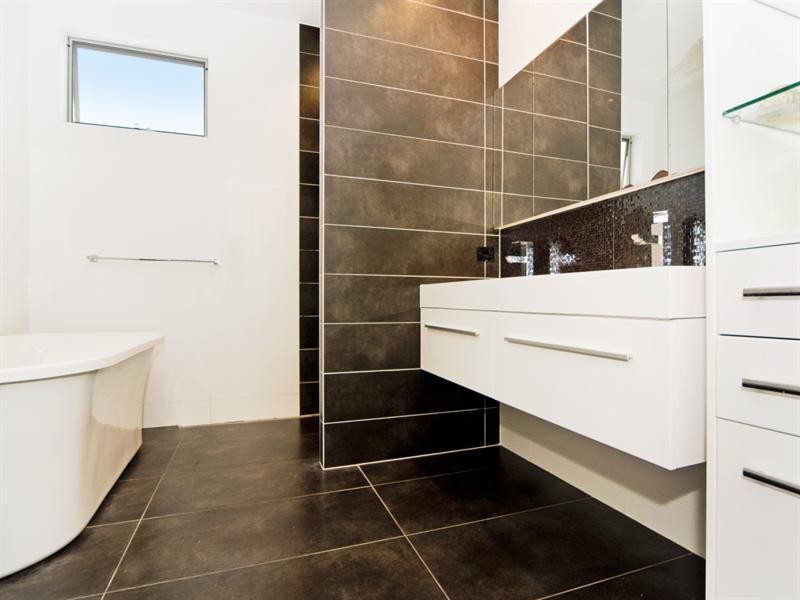 10 BOUNDARY Street, Tweed Heads NSW 2485