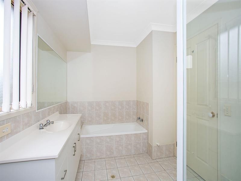 8 Hawaii Avenue, Palm Beach QLD 4221