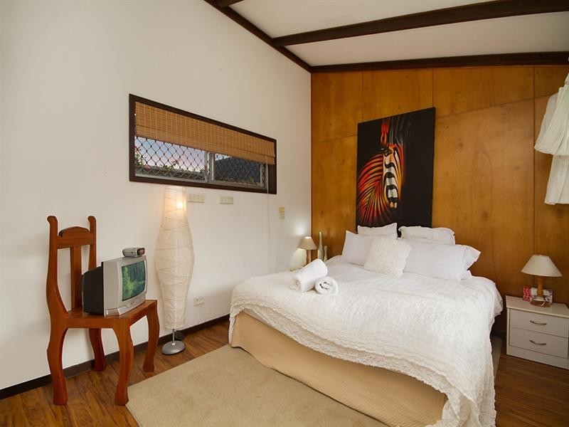 96 Mallawa Drive, Palm Beach QLD 4221