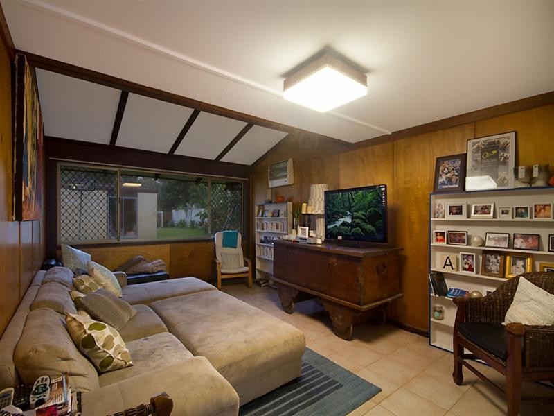 96 Mallawa Drive, Palm Beach QLD 4221