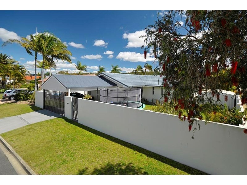 3 Mackerel Court, Palm Beach QLD 4221