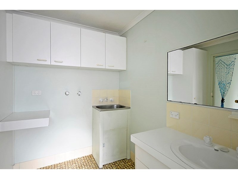 8/16 Mawarra Street, Palm Beach QLD 4221