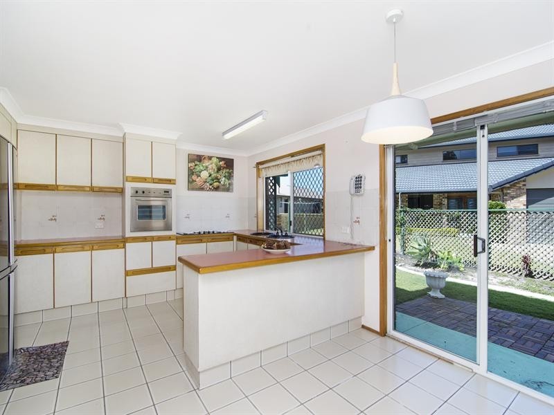 168 Tallebudgera Drive, Palm Beach QLD 4221