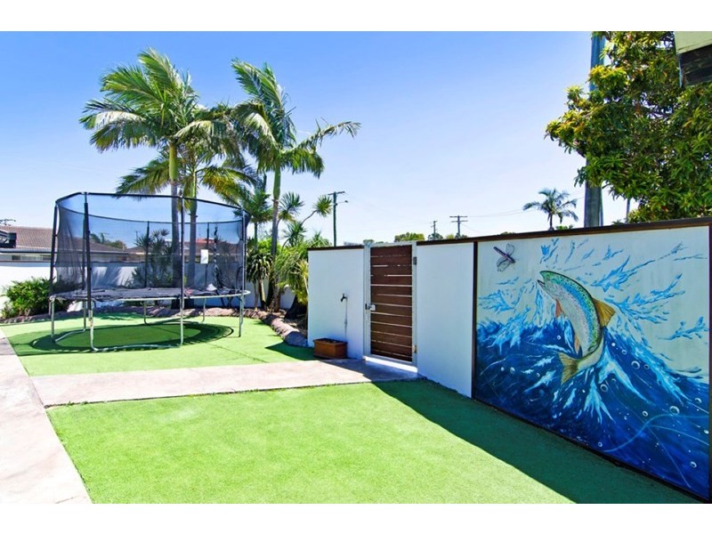 32 Illaroo Street, Palm Beach QLD 4221