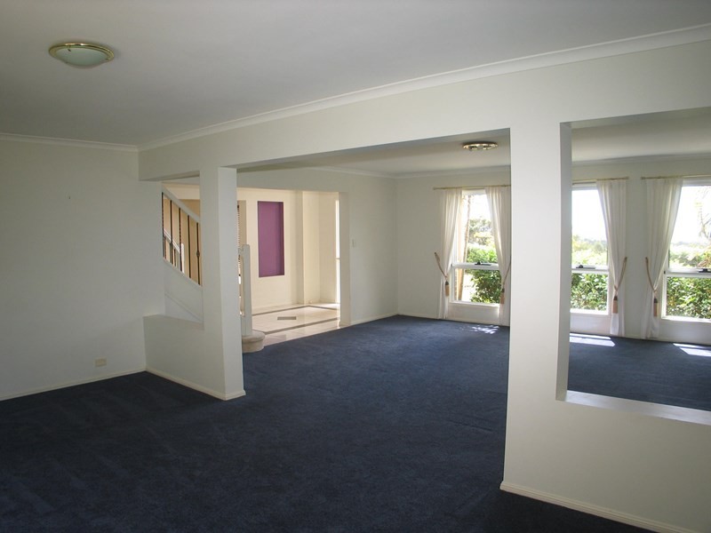 6 Earle Court, Tallai QLD 4213