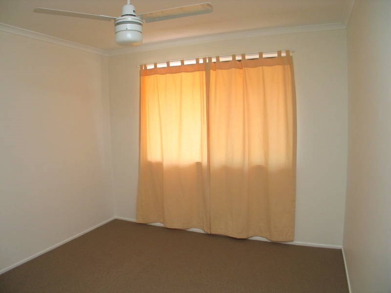 2/23A Twenty Third Avenue, Palm Beach QLD 4221
