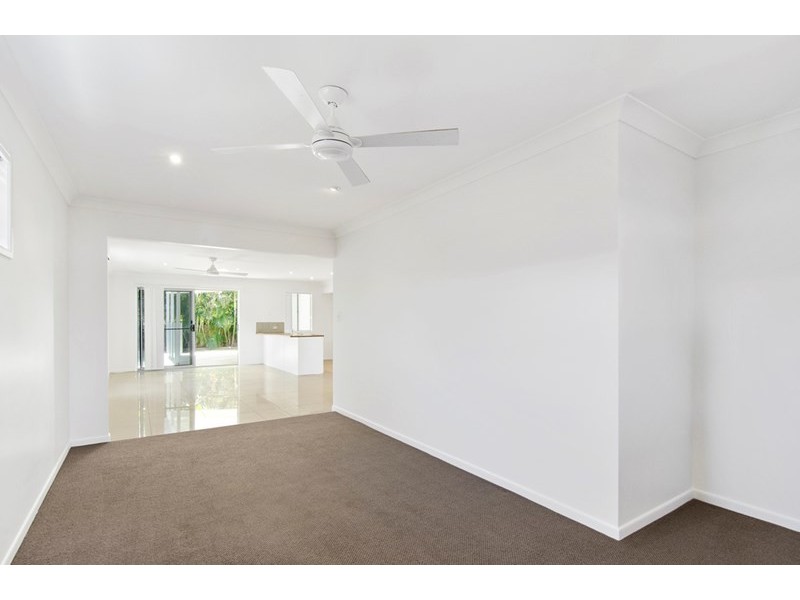 19 Twenty Seventh Avenue, Palm Beach QLD 4221