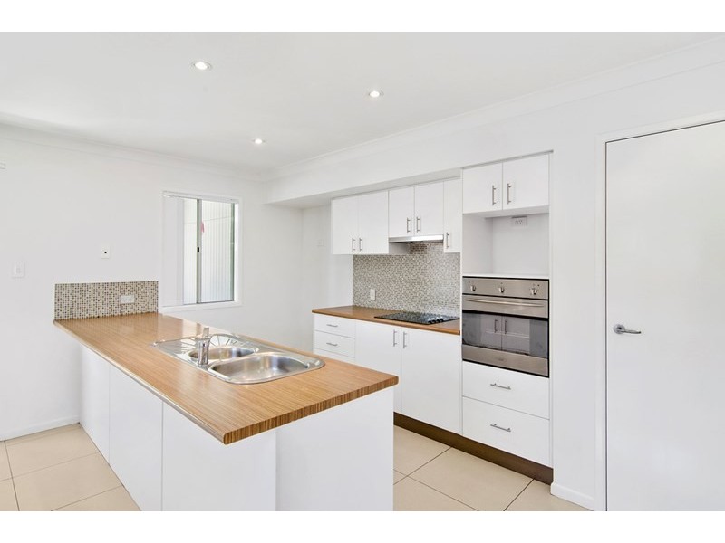 19 Twenty Seventh Avenue, Palm Beach QLD 4221