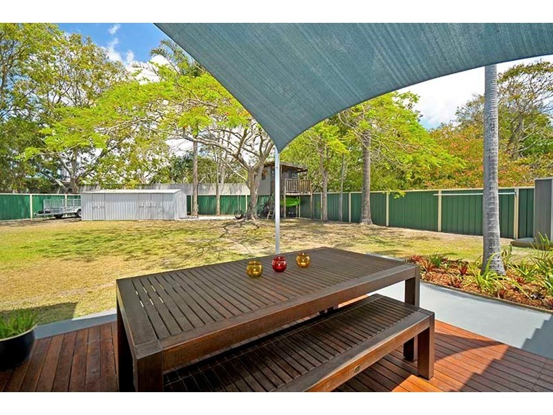20 Japonica Drive, Palm Beach QLD 4221
