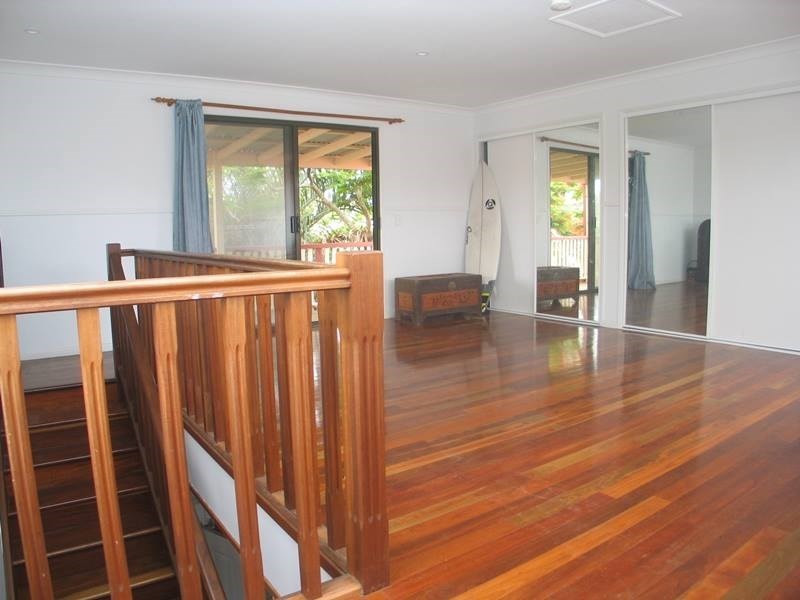 18 Holbrook Way, Elanora QLD 4221