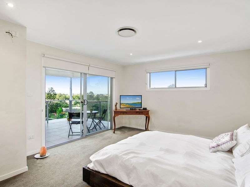 153a K P McGrath Drive, Elanora QLD 4221