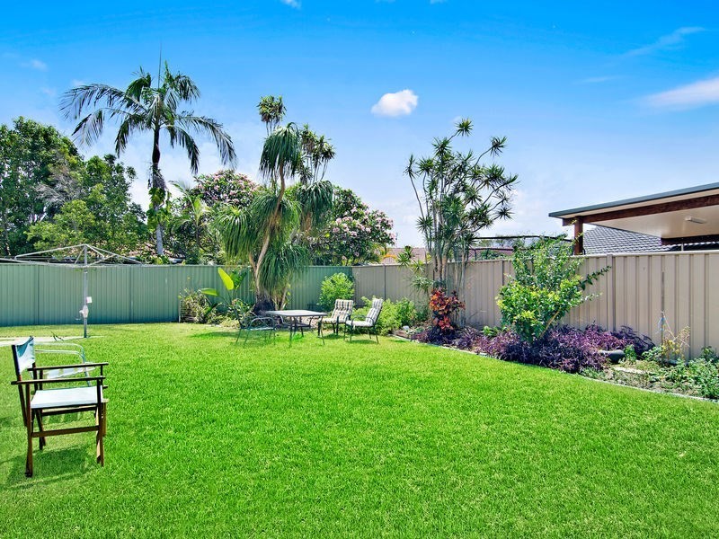 82 Saffron Street, Elanora QLD 4221