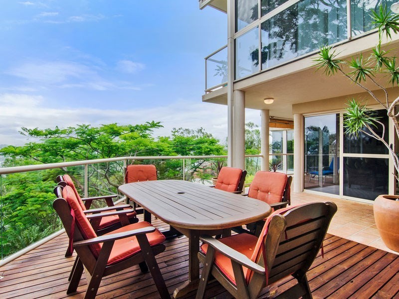 88 Doubleview Drive, Elanora QLD 4221