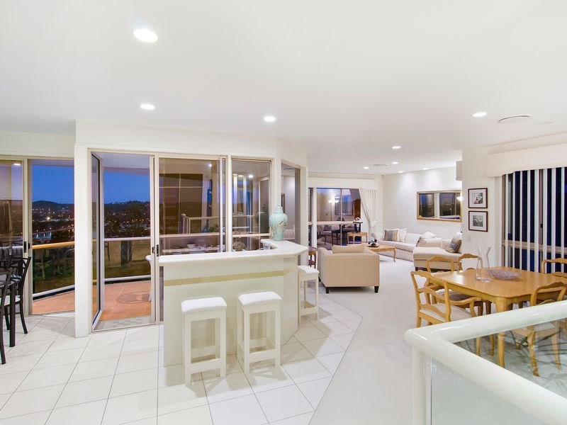 88 Doubleview Drive, Elanora QLD 4221