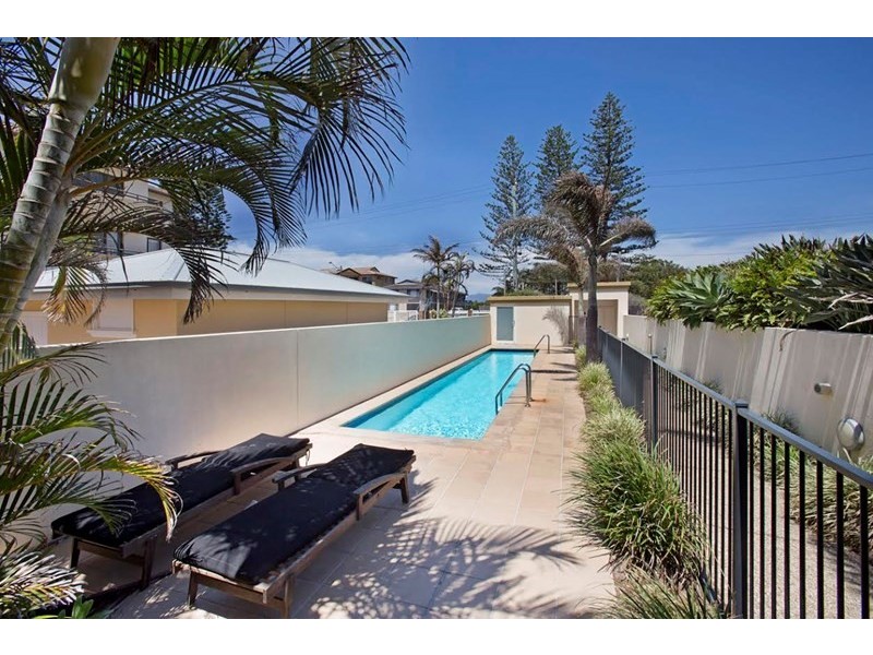 2/1285 Gold Coast Highway, Palm Beach QLD 4221