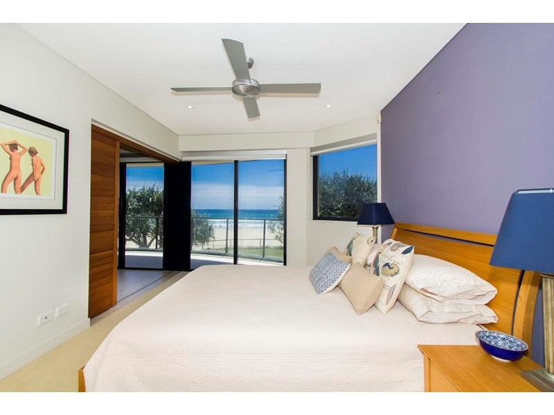 2/1285 Gold Coast Highway, Palm Beach QLD 4221