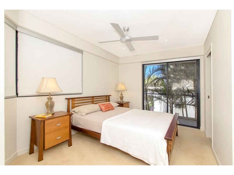 2/1285 Gold Coast Highway, Palm Beach QLD 4221