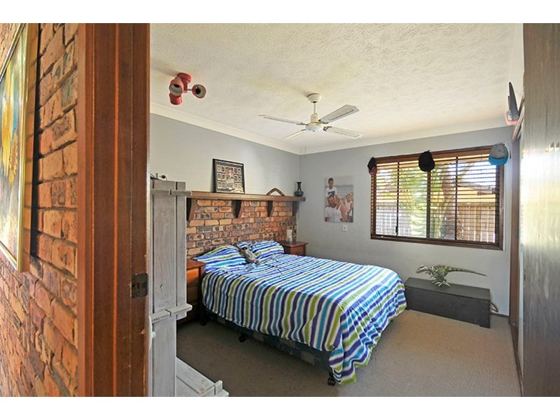 39 Kurrajong Court, Palm Beach QLD 4221