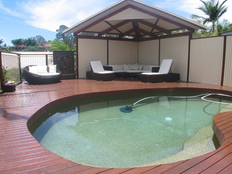 2 Bunbury Court, Elanora QLD 4221