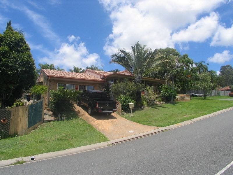 2 Bunbury Court, Elanora QLD 4221