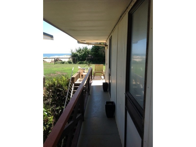 2/21 Jefferson Lane, Palm Beach QLD 4221