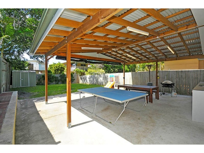 12 Ninth Avenue, Palm Beach QLD 4221