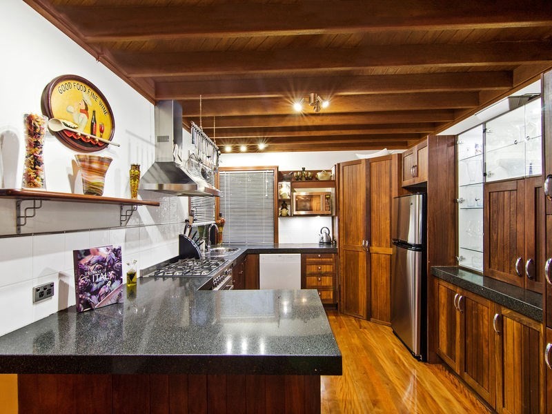 63 Doubleview Drive, Elanora QLD 4221