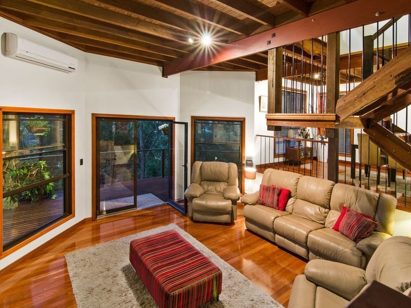 63 Doubleview Drive, Elanora QLD 4221